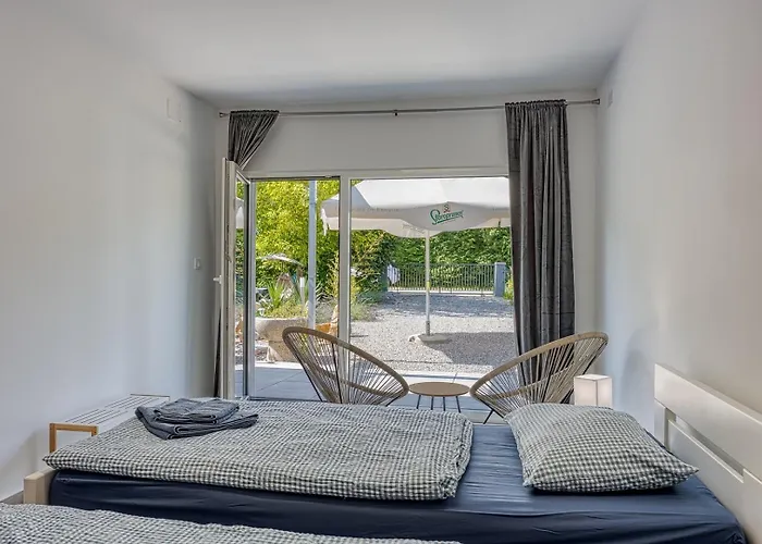 펜션 Lovely With Jacuzzi Veligolji